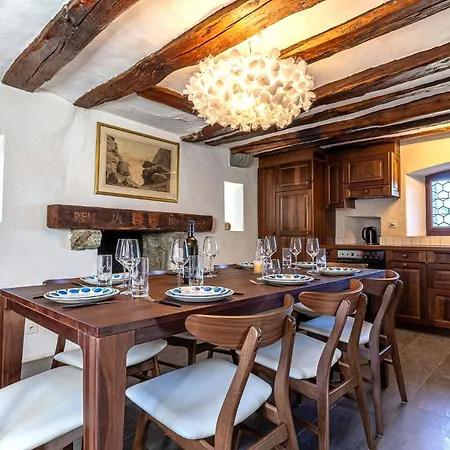 Supersaxo Quiet & Charming 8 Pers Chalet Agettes