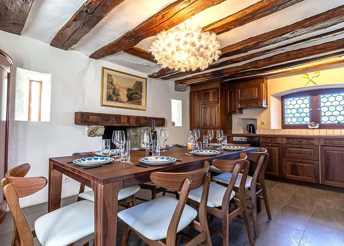 Supersaxo Quiet & Charming 8 Pers شاليه Agettes